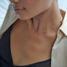 Load image into Gallery viewer, Untamed Deco Hearts Necklace, Gold
