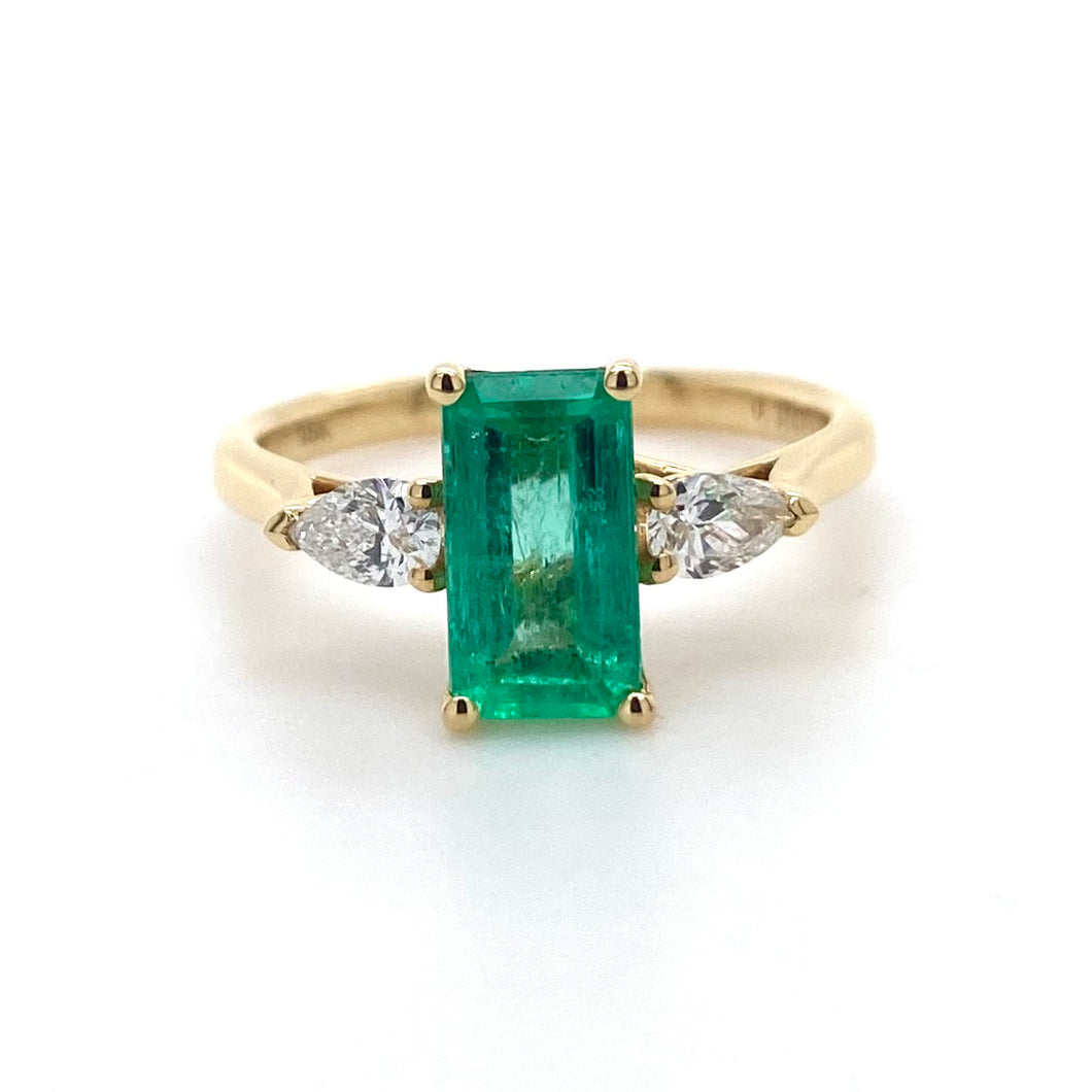 18ct Yellow Gold, 1.37ct Emerald & Diamond Trilogy Ring