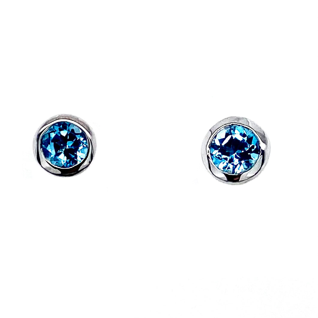 9ct White Gold, Topaz Stud Earrings